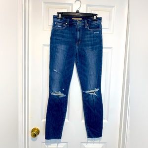 Joe’s The Charlie High Rise Skinny Ankle jeans. Size 28